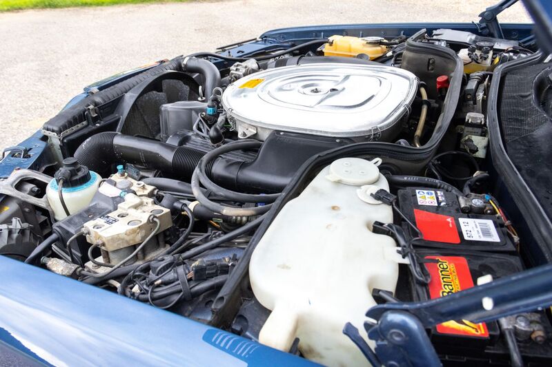 MERCEDES-BENZ SEC SERIES C126 560 SEC Flagship Coupe 2dr 1990