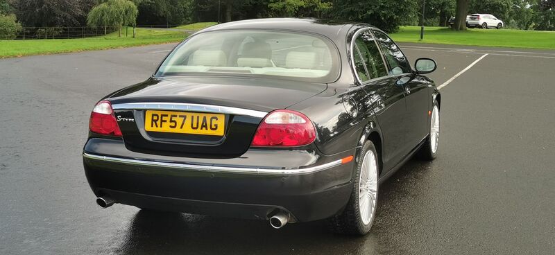 JAGUAR S-TYPE 2.7D V6 SE 4dr 2007