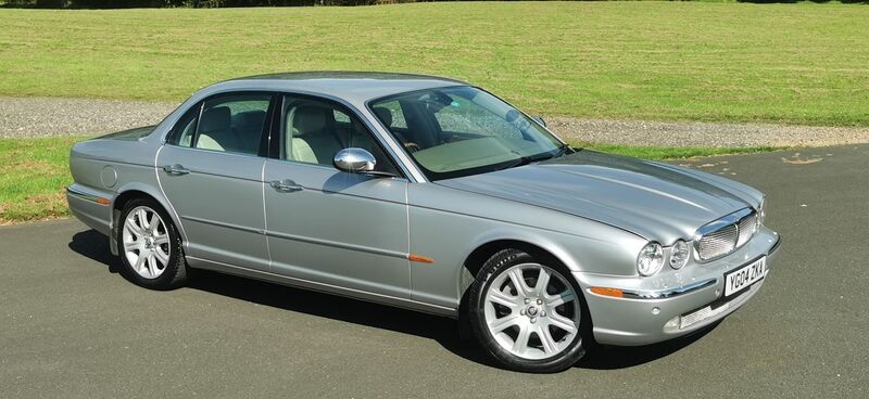 JAGUAR XJ 3.0 SE 4dr 2004