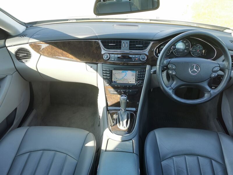 MERCEDES-BENZ CLS 3.0 CLS320 CDI Coupe 7G-Tronic 4dr 2006