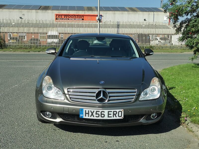 MERCEDES-BENZ CLS 3.0 CLS320 CDI Coupe 7G-Tronic 4dr 2006