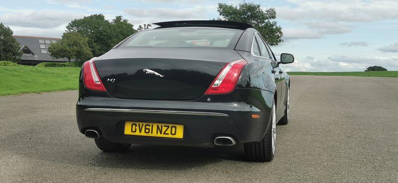 JAGUAR XJ 3.0d V6 Portfolio Auto Euro 5 4dr 2011