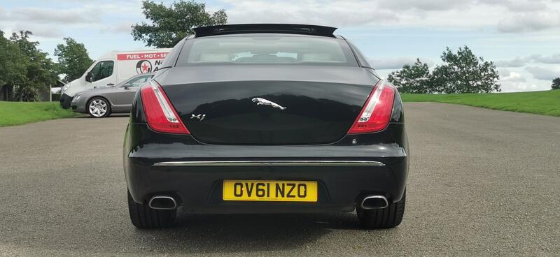 JAGUAR XJ 3.0d V6 Portfolio Auto Euro 5 4dr 2011